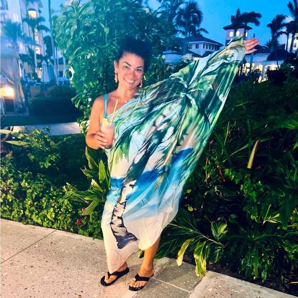 Meet your Posher, Julie - Picture 1 of 4